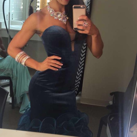 Jovani Gown - Picture 4 of 4